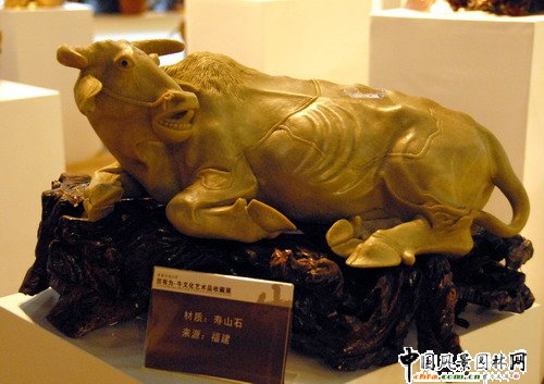 厲有為?牛文化藝術(shù)品收藏展(組圖)