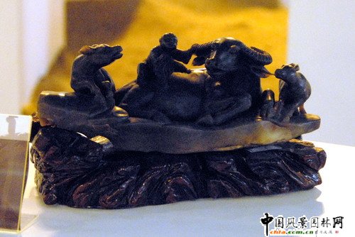 厲有為?牛文化藝術品收藏展(組圖)