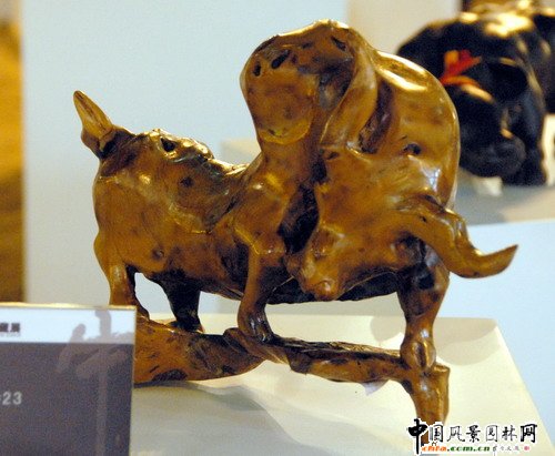 厲有為?牛文化藝術品收藏展(組圖)