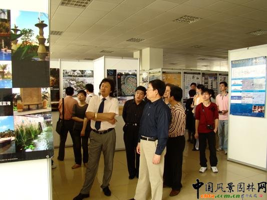 ���Č�ȫ����У���^�OӋ���I��Ʒչ������