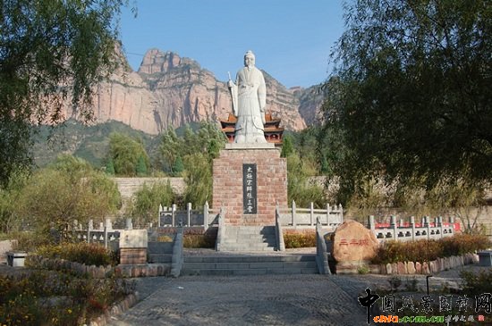 �ӱ��䰲�����䮔ɽ���^