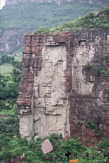 ̫ɽ{{; Qinglong Canyon