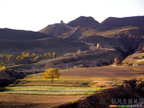 ĦXLLم^_L Bataizi Great Wall