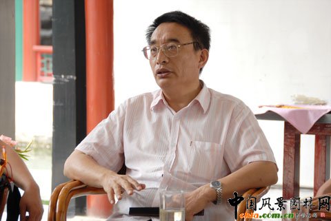北京社科聯副主任李建平