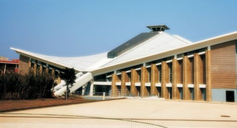 華工大學體育館