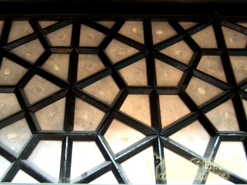 蠔殼片裝飾窗細部（仿建）