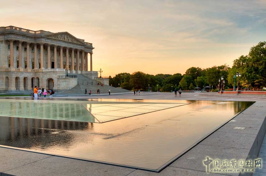 美國(guó)國(guó)會(huì)大廈游客中心