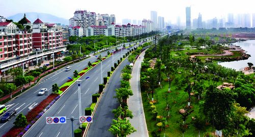 海滄新城綠意盎然。