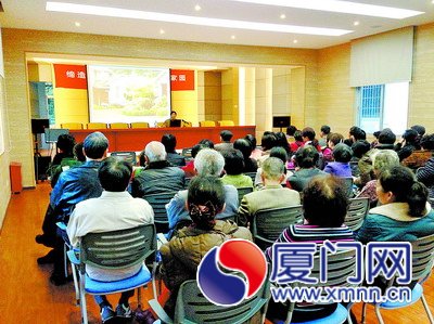 園藝顧問傳授養花技巧