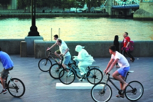 平民雕塑理應自信“走入”公共空間