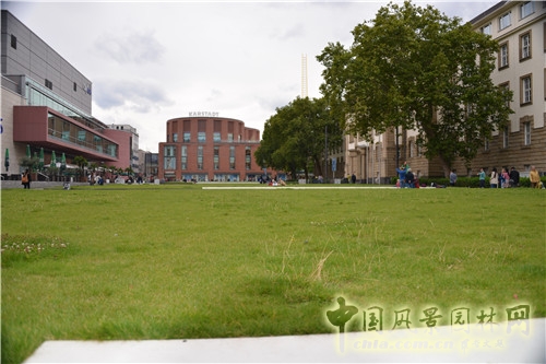 德國(guó)杜伊斯堡柯尼希-海因里希廣場(chǎng)