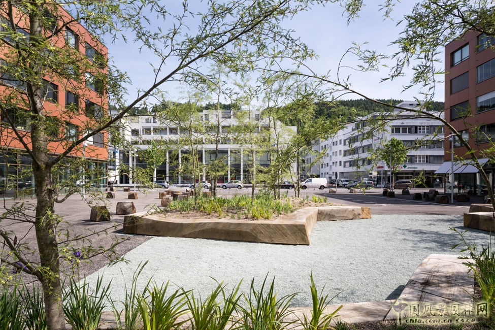 瑞士埃比孔Riedmatt 廣場景觀設計