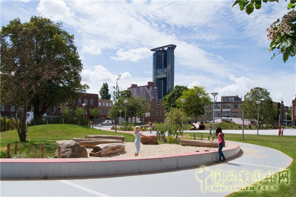 【9月22日頭條】荷蘭“荒野生存”兒童游樂場(chǎng)景觀設(shè)計(jì)