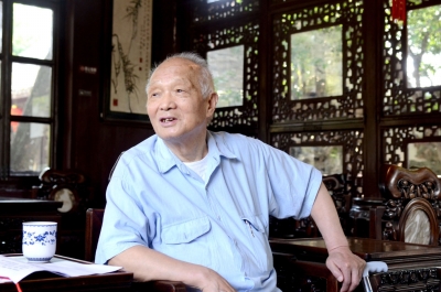 文化學者朱江：孤詣考城史，文心雕園林