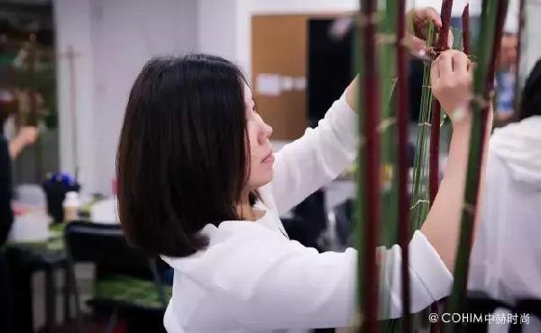 用低成本架構出更具設計感的花藝形態