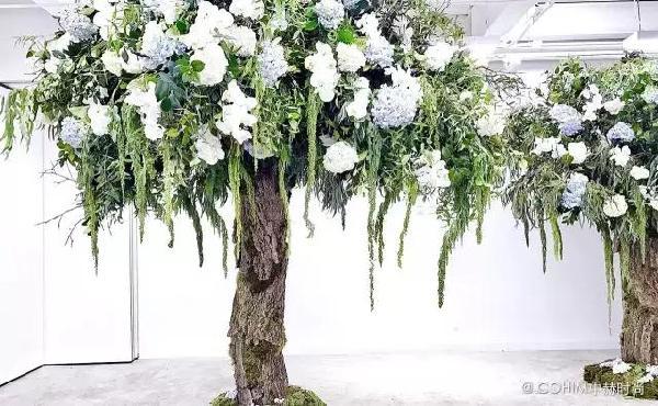 當時尚開始偏愛花藝……