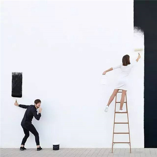 西班牙小情侶把全球景點玩出小情調