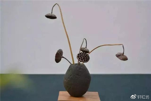 茶道，缺少插花不成雅致