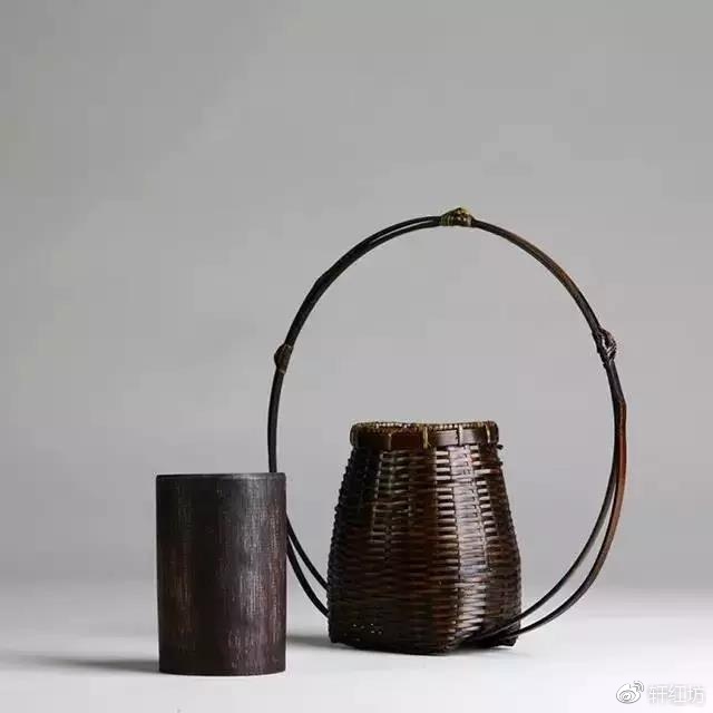 茶道，缺少插花不成雅致