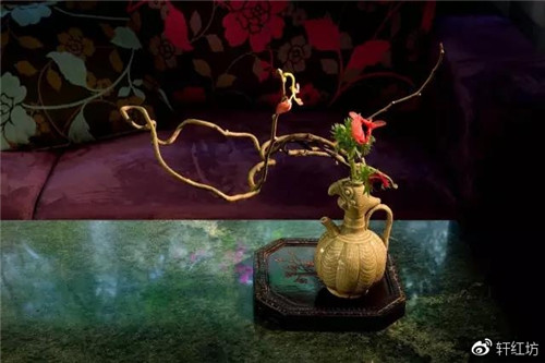 茶道，缺少插花不成雅致