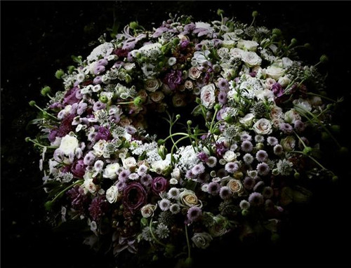 花藝的魅力:花環(huán)設(shè)計(jì)