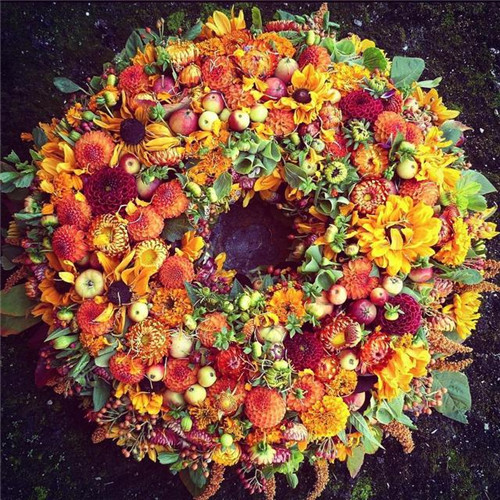 花藝的魅力:花環(huán)設(shè)計(jì)