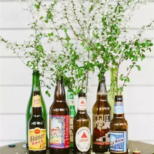 誰說養花插花一定得用花瓶？