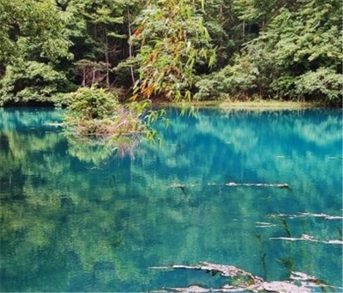 荔波樟江風(fēng)景名勝區(qū)——中國的超級盆景