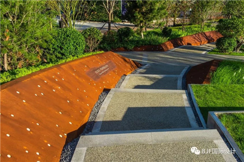 BJF(寶佳豐)國(guó)際設(shè)計(jì)：中車(chē)·自在香濱改造