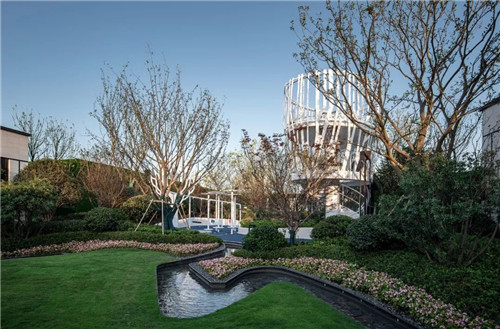 一只魚的自我意識 | 鎮(zhèn)江中南聆江閣