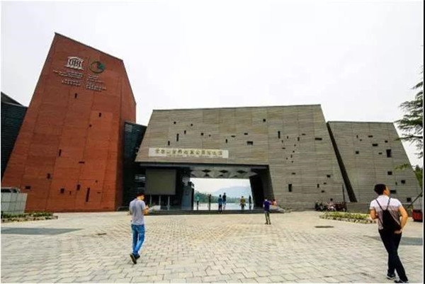 用混凝土展現(xiàn)的低碳藝術(shù)——寶貴石藝亮相聯(lián)合國世界城市論壇