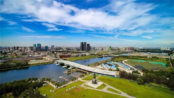 看國內(nèi)外大都市如何規(guī)劃建設(shè)濱水城市