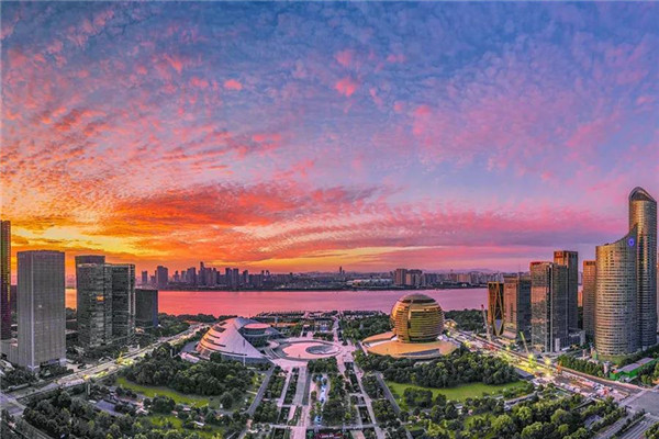 看國內(nèi)外大都市如何規(guī)劃建設(shè)濱水城市