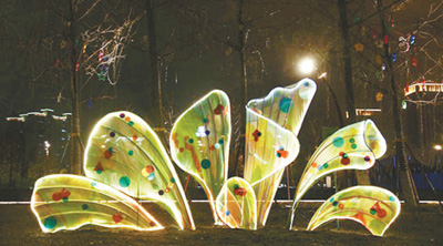 榮浩磊：城市燈光秀點亮藝術生活