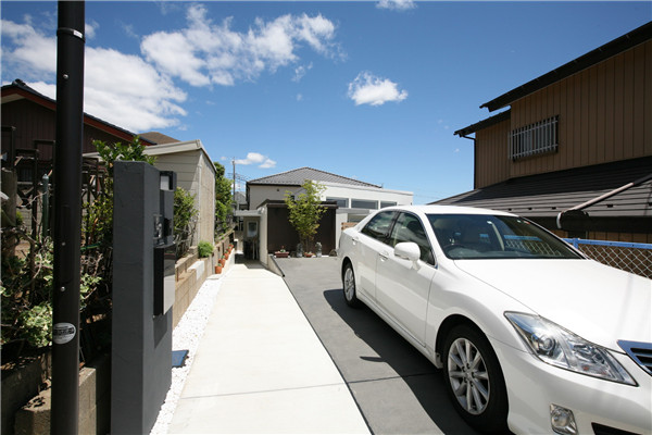 章俊華作品丨有節制的豐盛——千里園