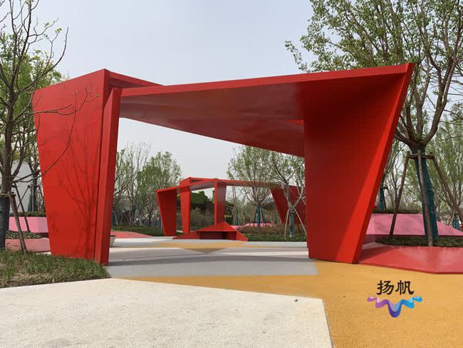 紅船“駛?cè)搿奔闻d園 揚(yáng)州世園會(huì)彰顯紅色元素