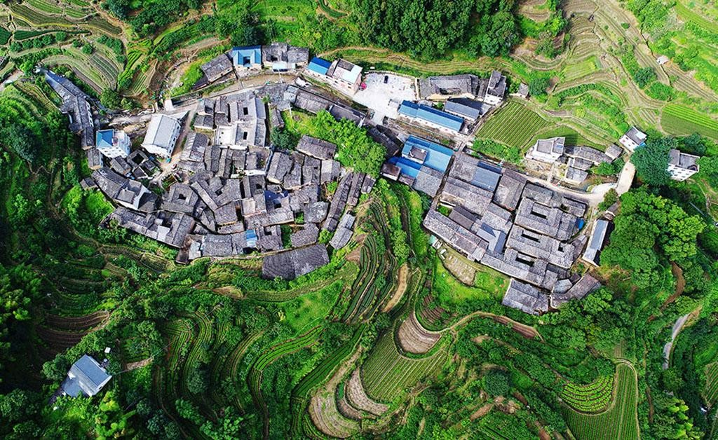 基于三態(tài)合一的高原山地鄉(xiāng)村振興