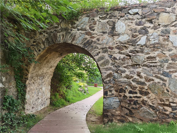 盤龍山景觀綠化提升工程設(shè)計(jì)施工總承包(EPC)