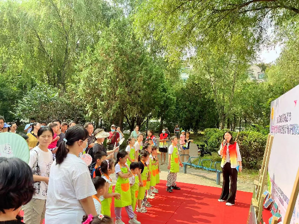 共享“海綿”福利 共建雨水花園
