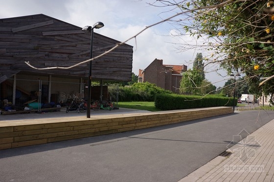 A stop on the line廣場景觀規劃 單位綠化|規劃設計 中國風景園林網