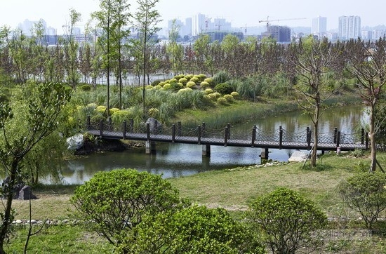 畢路德設(shè)計(jì)的四川遂寧涪江濕地公園