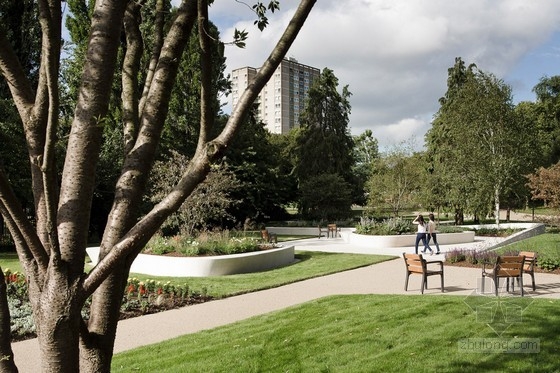 HTA設計的英國斯蒂夫尼奇城中心花園