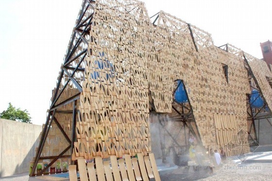 CODA設計的紐約由滑板廢棄材料制成的“派對墻”