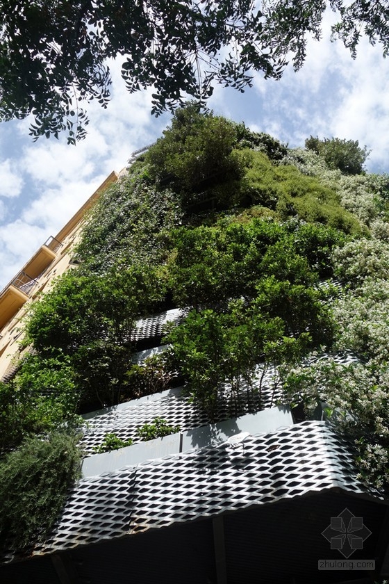 巴塞羅那住宅垂直花園