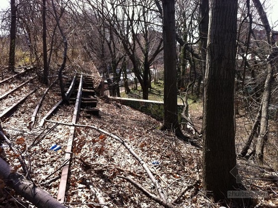 紐約市皇后區的鐵軌公園