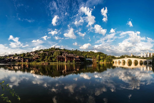 重慶園博園風雨廊橋向全社會公開征集楹聯