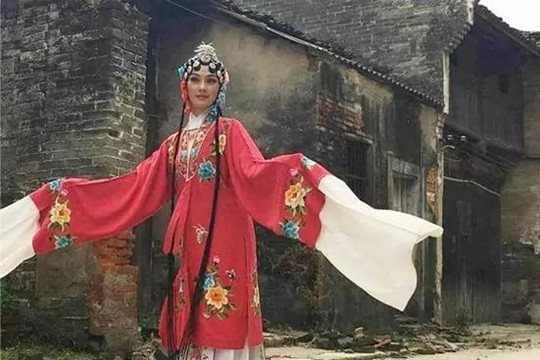 演藝類特色小鎮，如何規劃和運營？