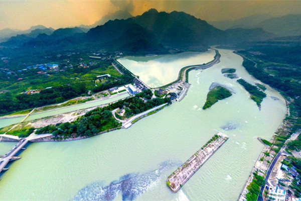 鄭曦：以中華智慧構建生命共同體