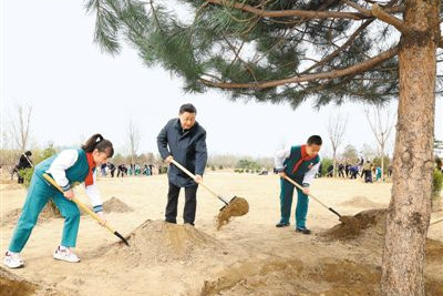 習(xí)近平：全社會都做生態(tài)文明實踐者